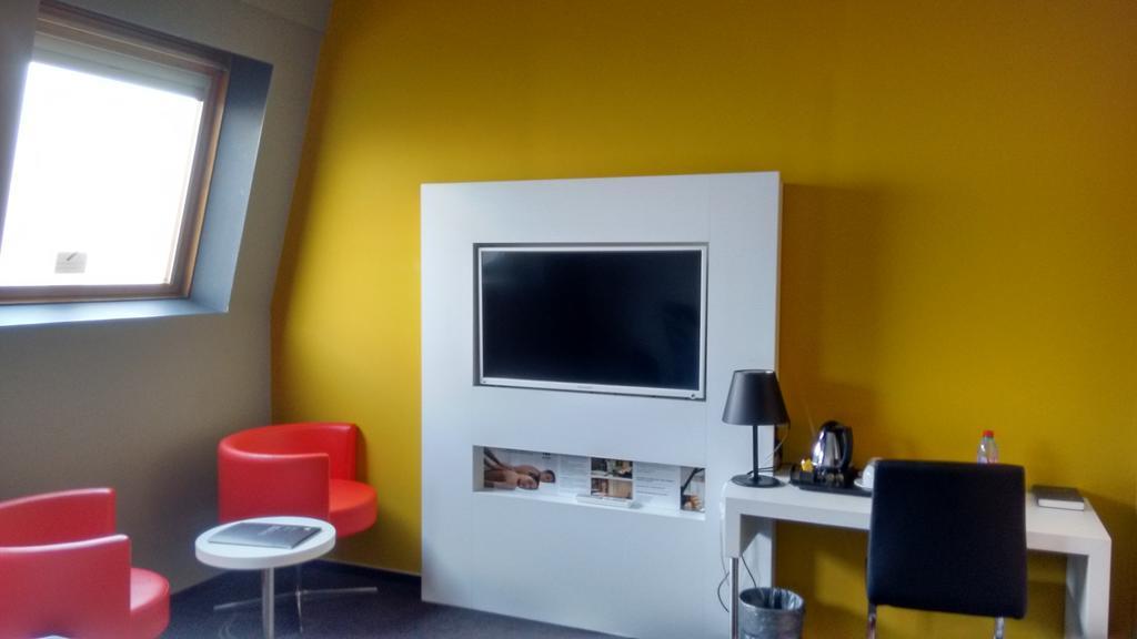 Martin'S Dream Hotel Mons Exterior foto